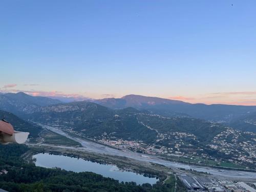 周邊環境, Charmant duplex vue sur montagne in 卡爾羅