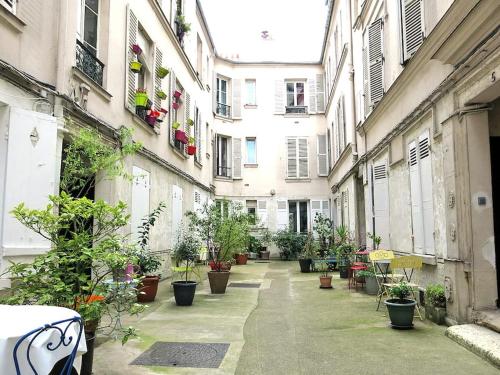 Montmartre Del Sarte Cosy CityCosy - image 12