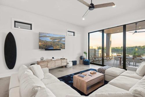 The Enclave New Listing Concierge Services in คิงส์แลนด์ (TX)