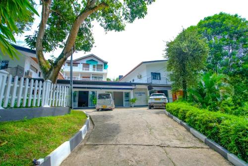 Water Front Hotel - Kandy, Kandy