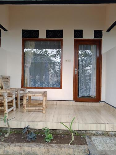 Bintang Senaru Inn in Senaru