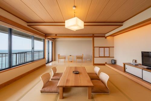 6 futon beds