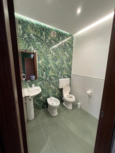 Quadruple Room with Private Bathroom image 10
