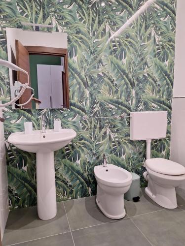 Quadruple Room with Private Bathroom image 6