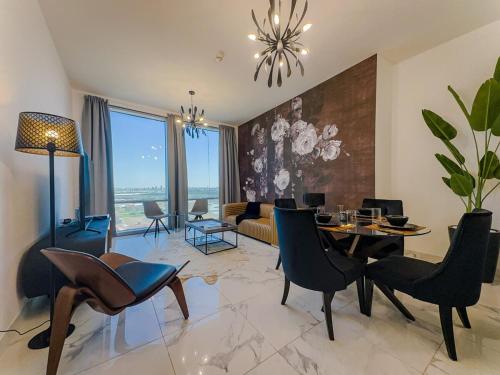 Luxury Meets Serenity 2BR Apt in Noura Tower, Dubai (photo 2)