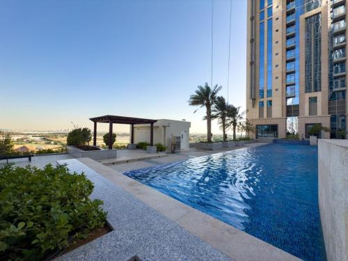 Luxury Meets Serenity 2BR Apt in Noura Tower, Dubai (photo 6)