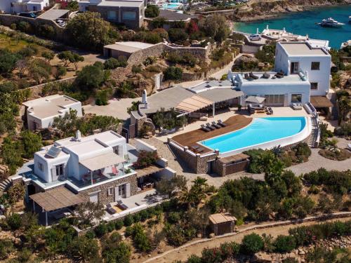 Alia Villa – Psarou, UT