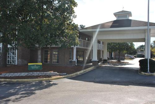 Americas Best Inn Beaufort In Sc - 