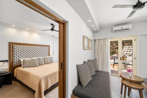 Glaros Hotel Apartment in Lampi