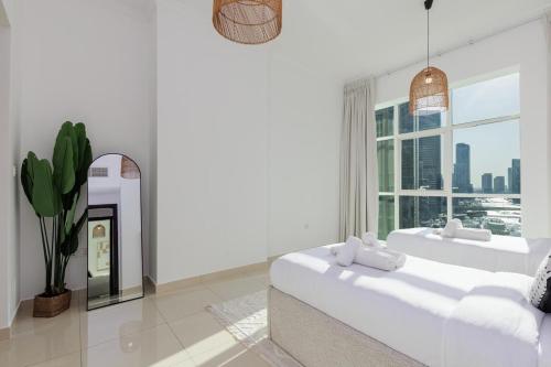 Waterfront flat Stunning view Sleeps 6, Дубай (фото 8)
