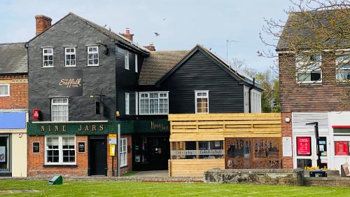 A szálláshely kívülről, The Suffolk Hotel in Haverhill