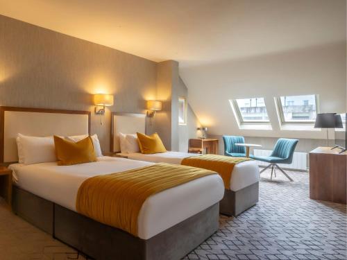 Eyre Square Hotel - image 14