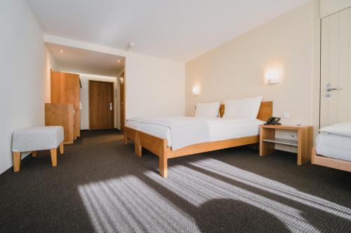 Solbadhotel Sigriswil Room Type - Family Room with Balcony