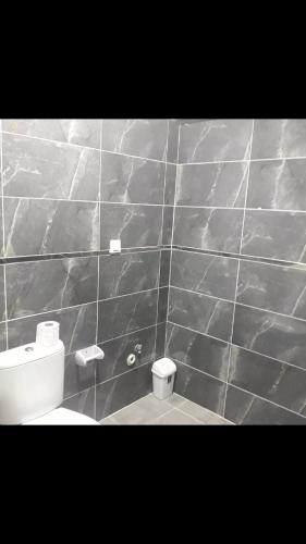 I accept guests in my house I accept guests in my house