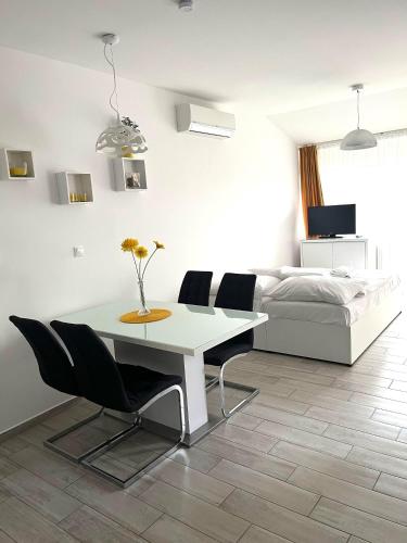 Rubin Sunshine Apartman in Sarvar