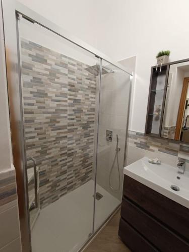 Shower, A Casa di Nonna Maria in Roccapiemonte