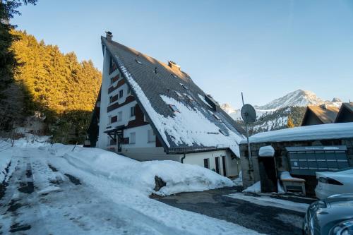 Anémone 11 - 2 chambres cosy, balcon plein sud avec vue sur les montagnes, Gryon (foto 8)