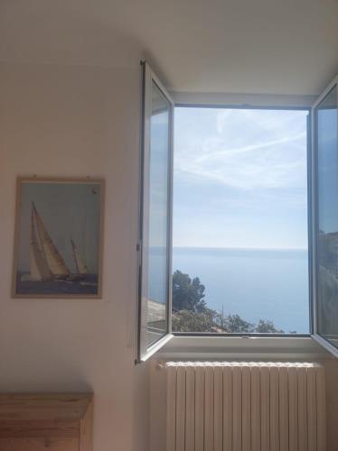 AL MARE DAVANTI A PORTOFINO - BY THE SEA IN FRONT of PORTOFINO