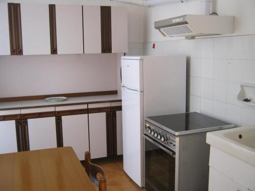 AL MARE DAVANTI A PORTOFINO - BY THE SEA IN FRONT of PORTOFINO