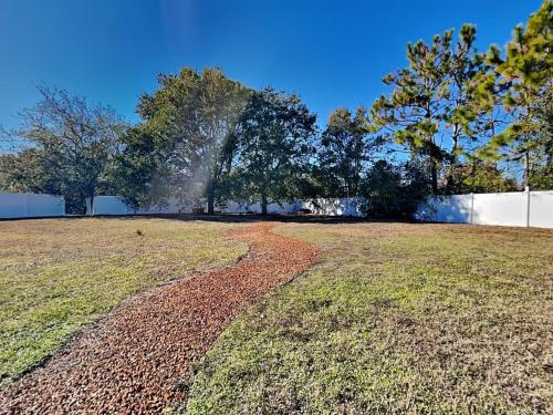 Beach Daze 4 Bedrooms Private Heated Pool Pets WiFi Hot Tub Sleeps 11 - image 2