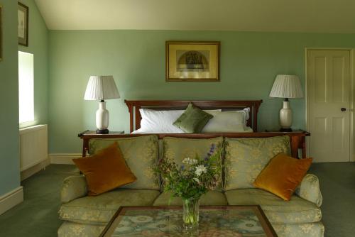 Mount Vernon Clare - main image