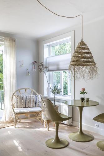 บริการและสิ่งอำนวยความสะดวก, Palm Tree in แบร์เคน เซนทรุม