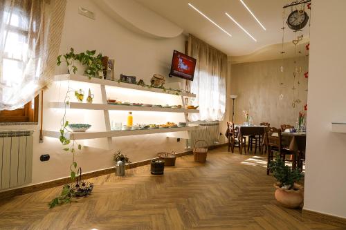 Ресторант, Mamaral in Аджерола
