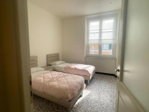 Appartamento B moderno nel centro storico, Génova (foto 7)
