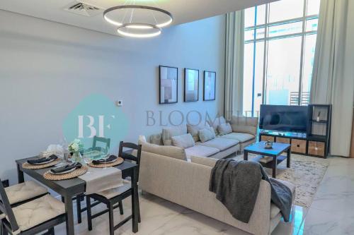 Bloomfields Cozy 1br Townhouse Life Style City, Dubai (photo 3)