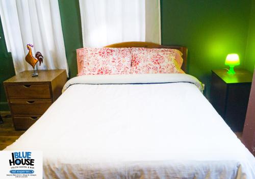 Quadruple Room with Bathroom image 6