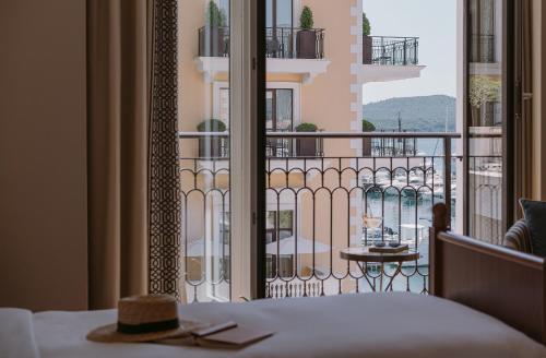 637481949 Regent Porto Montenegro