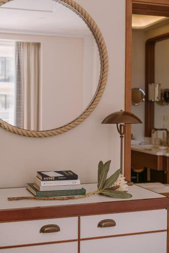 637481954 Regent Porto Montenegro