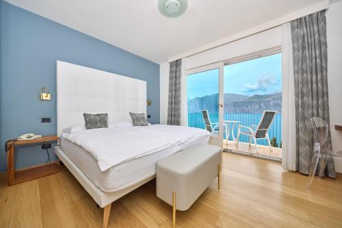 Junior Suite with Balcony