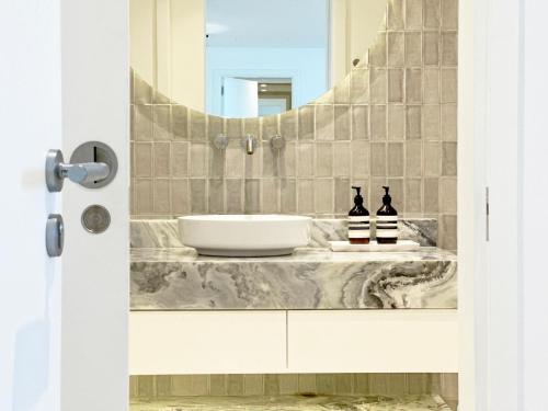 Luxury Two Bedroom Apartment on the Palm, Dubai (Foto 3)