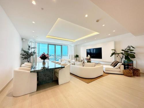 Luxury Two Bedroom Apartment on the Palm, Dubai (Foto 8)