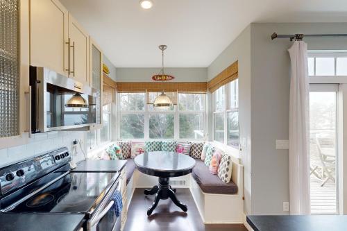 Alder Beach House in Oceanside (OR)