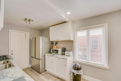 Detroit Vacation Rental Private Patio and Yard in Detroit, USA