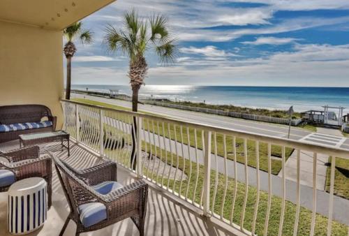 Bodacious Beach Retreat Condo in Destin, Destin