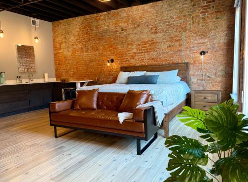 The Benjamin Hotel - Watkins Glen, NY
