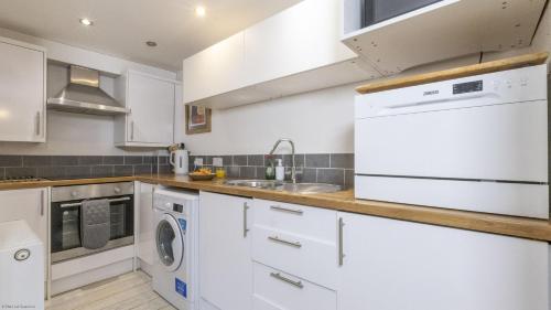 Konyha, The Evenlode in Nyugat-Kidlington