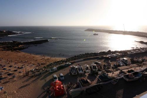 สภาพแวดล้อมโดยรอบ, Prime Oceanfront Apartment in หาดเซาเซบาสเตียว