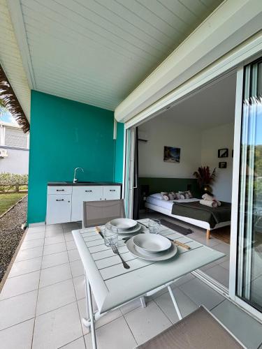 virtuve, La Bulle de Maloma - Piscine réouverte, Cocon pour Duo, Plage à 2 min (La Bulle de Maloma - Piscine reouverte, Cocon pour Duo, Plage a 2 min) in Grand-Burga