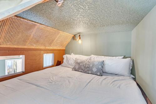 Five-Bedroom Villa image 7