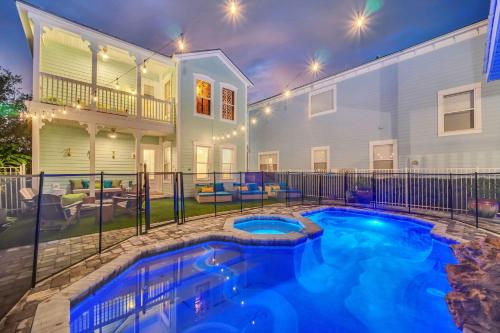 Five-Bedroom Villa image 4