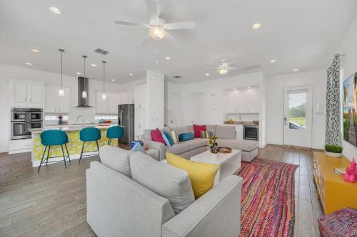 Elegant Villa Retreat in Orlando6640 - image 3