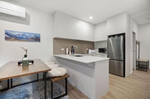 Coronet Adventure Villa | Arthurs Point Stay Near Ski & Hot Pools - main image