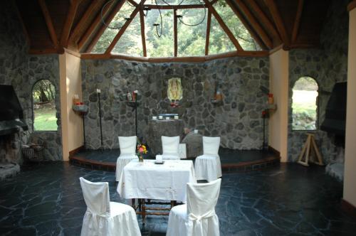 숙소 외관, Peuma Hue Resort & Cabanas in 라고 구티에레스