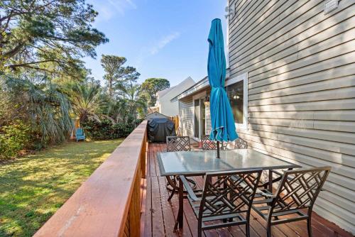 Backyard Oasis 1 Mile to Beach Golf Cart Friendly in Socastee (SC)