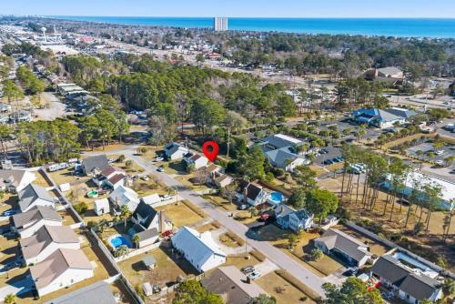 Backyard Oasis 1 Mile to Beach Golf Cart Friendly in Socastee (SC)