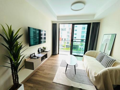 清迈一号 The One ChiangMai 1B1B Condo E 一环商业中心, 紧邻尚泰繁华 — other in The One Chiang Mai Condo Building E, The 4th floor, Chiang Mai, 50210, Thailand